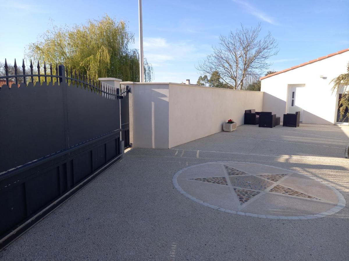Bienvenue à la Teranga proche de La Rochelle Apartamento Nuaille-d'Aunis Exterior foto