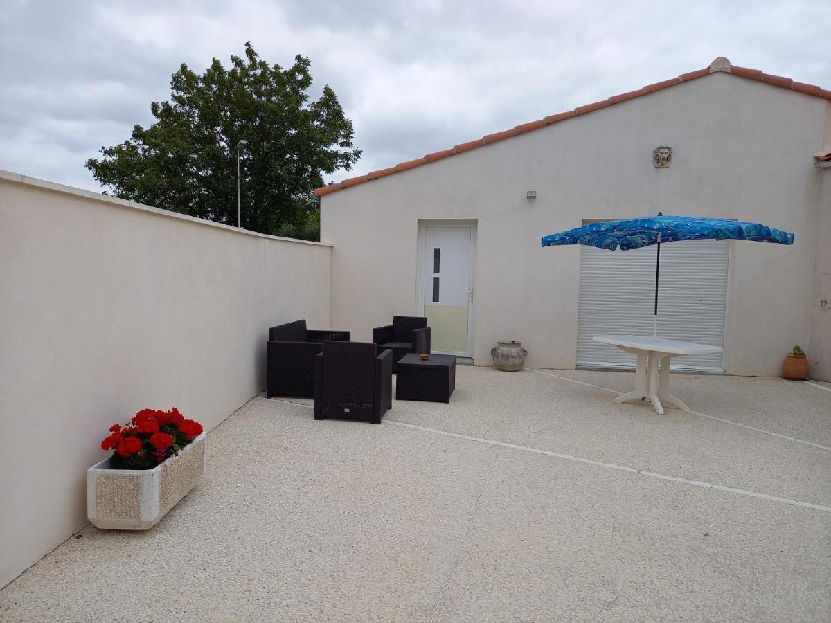 Bienvenue à la Teranga proche de La Rochelle Apartamento Nuaille-d'Aunis Exterior foto
